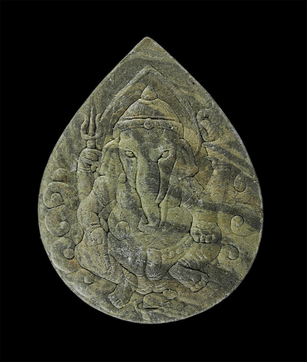 13Oct24 (55)p.jpg - พระพิฆเณศวร์ เนื้อลาย ผงพุทธคุณ ผงว่าน พิมพ์ 2 หน้า หลวงปู่หมุนปลุกเสก ออกวัดซับลำใย จ.ลพบุรี ปี 2543  | https://kamulet.in.th